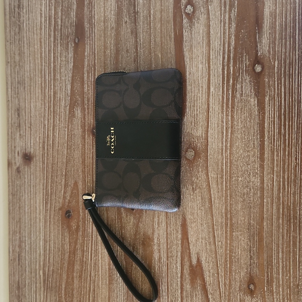 Coach corner zip wristlet